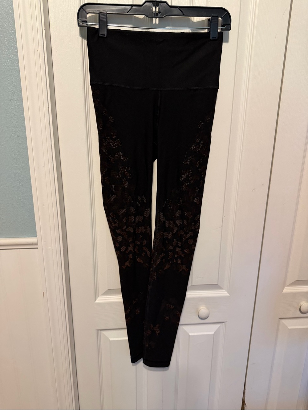 lululemon athletica Black High-Waist Leggings with Subtle Leopard Mesh